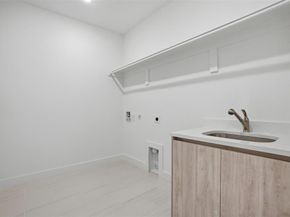 617  Parkview Avenue , Dallas Texas 75223