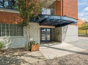 2502  Live Oak Street  228, Dallas Texas 75204