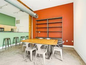 2502  Live Oak Street  228, Dallas Texas 75204