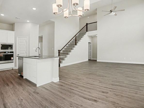 733  Candace Drive , DeSoto Texas 75115