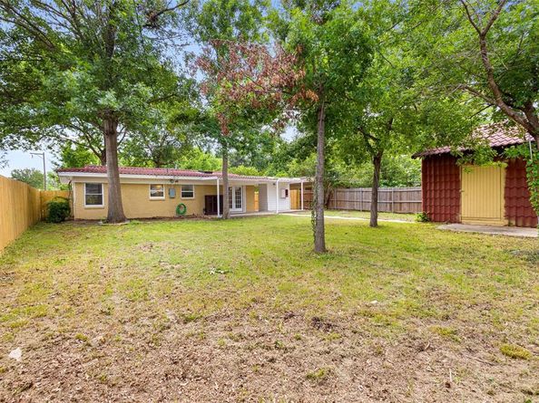 1513  Park Place , Irving Texas 75061