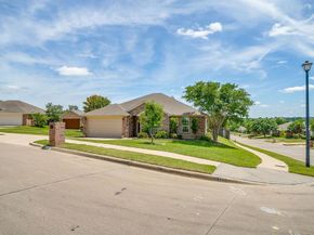 1173  Albatross Court , Benbrook Texas 76126
