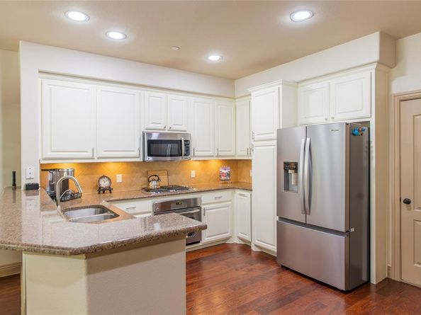 4237  Riverview Drive , Carrollton Texas 75010