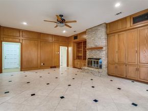 2818 N Creekwood Drive , Grapevine Texas 76051