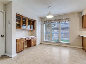 2818 N Creekwood Drive , Grapevine Texas 76051