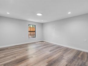 901  Isbell Road , Fort Worth Texas 76114