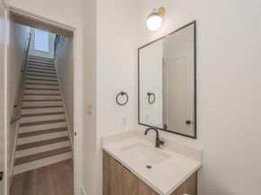 5320  Reiger Avenue  104, Dallas Texas 75214