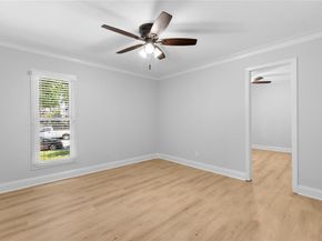 5928  Sandhurst Lane  127, Dallas Texas 75206