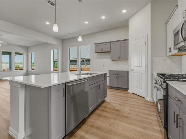 824  Elmstead Drive , Fort Worth Texas 76108
