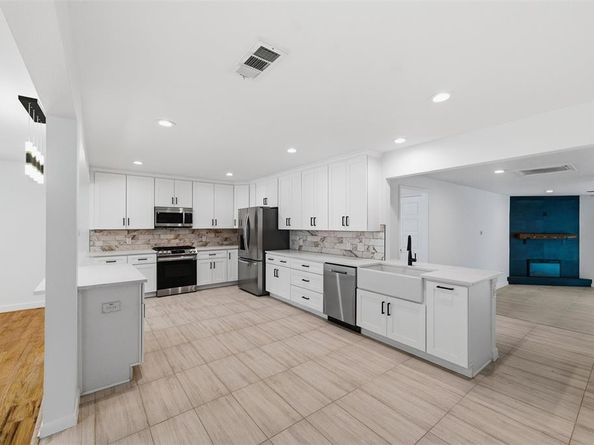 2228  Goldenrod Avenue , Fort Worth Texas 76111
