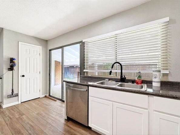 4036  Seven Gables Street , Fort Worth Texas 76133