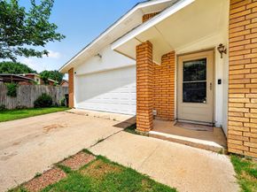 4036  Seven Gables Street , Fort Worth Texas 76133
