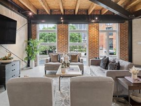 2927  Magnolia Hill Court , Dallas Texas 75201