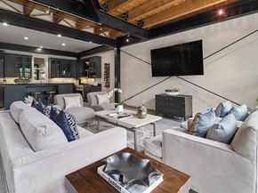 2927  Magnolia Hill Court , Dallas Texas 75201