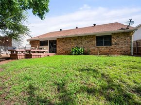 7016  Greenspring Drive , Arlington Texas 76016