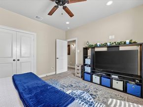 732  Forest Creek , DeSoto Texas 75115