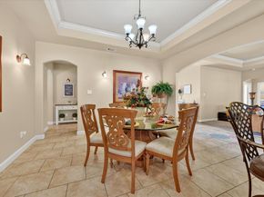 732  Forest Creek , DeSoto Texas 75115