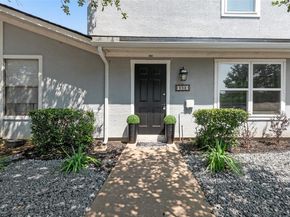 602  Timberline Drive , Hurst Texas 76053