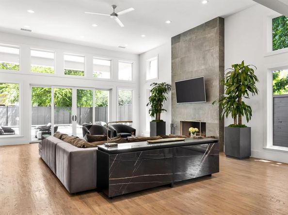 6243  Churchill Way , Dallas Texas 75230
