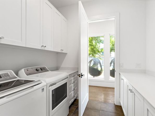 6243  Churchill Way , Dallas Texas 75230