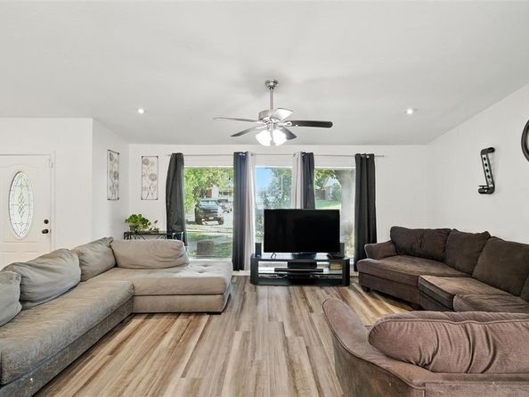 9853  Sophora Circle , Dallas Texas 75249