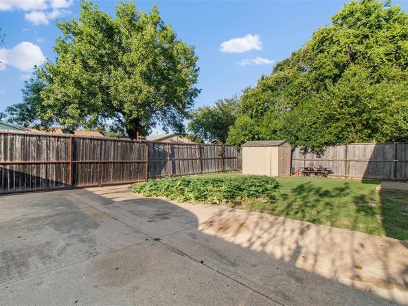 9853  Sophora Circle , Dallas Texas 75249
