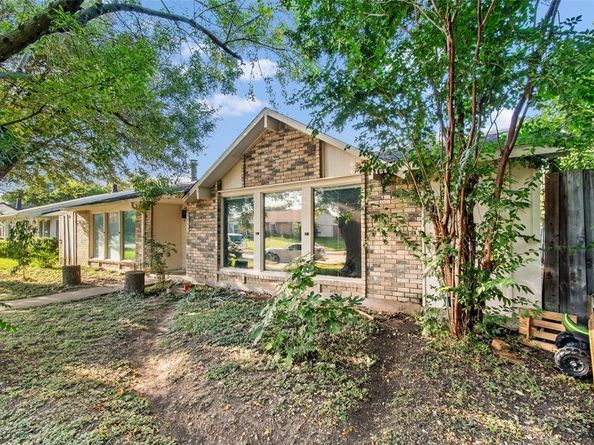9853  Sophora Circle , Dallas Texas 75249