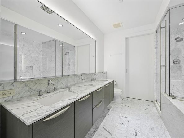 2900  Mckinnon Street  602, Dallas Texas 75201