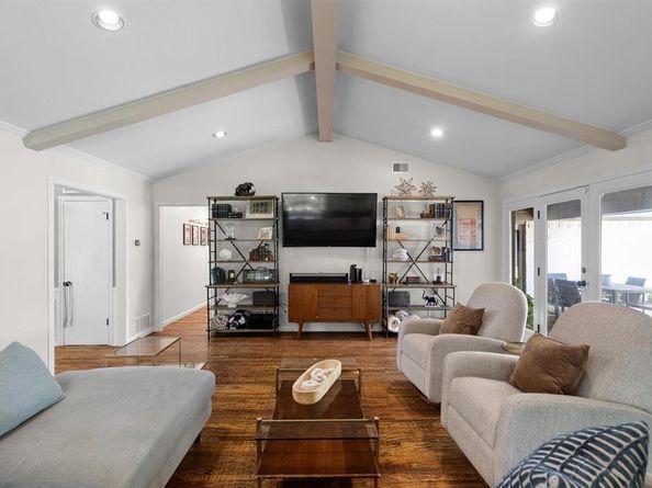 7439  Chattington Drive , Dallas Texas 75248