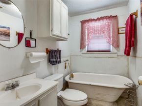 2603  Ross Avenue , Fort Worth Texas 76164