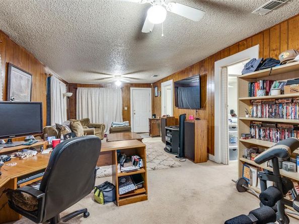 2603  Ross Avenue , Fort Worth Texas 76164