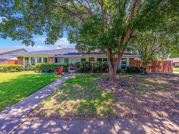 319  Cole Street , Garland Texas 75040