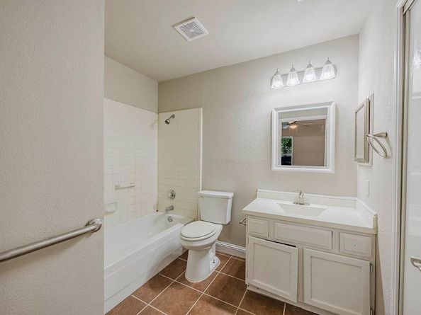319  Cole Street , Garland Texas 75040