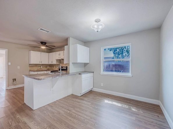 319  Cole Street , Garland Texas 75040