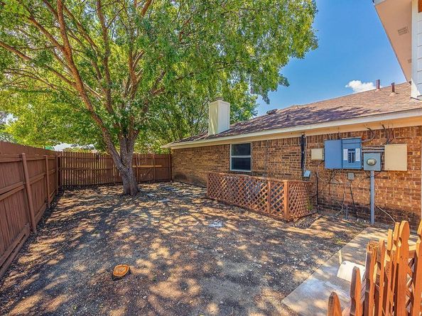 319  Cole Street , Garland Texas 75040