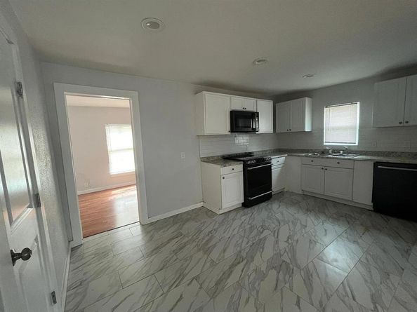 2244  Jordan Street , Dallas Texas 75215