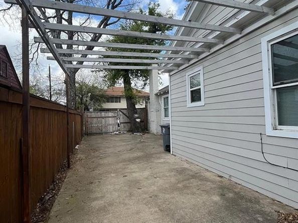 2244  Jordan Street , Dallas Texas 75215