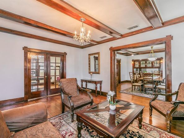 2238  College Avenue , Fort Worth Texas 76110