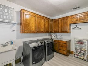2238  College Avenue , Fort Worth Texas 76110