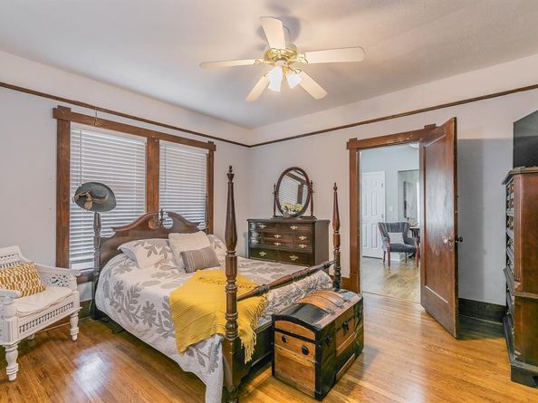 2238  College Avenue , Fort Worth Texas 76110