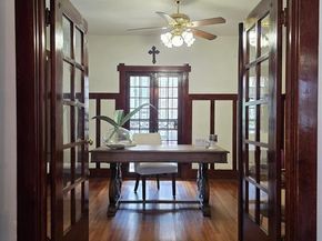 2238  College Avenue , Fort Worth Texas 76110