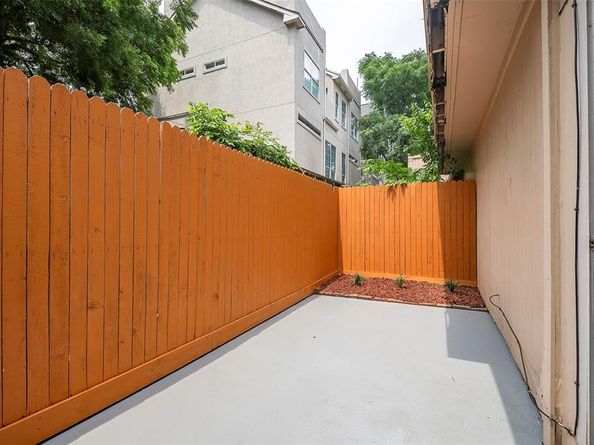 4327  Holland Avenue  101, Dallas Texas 75219