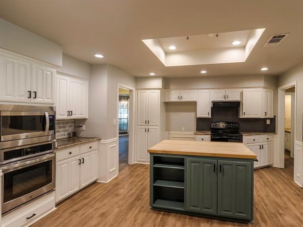 3354  Oak Creek Drive , Corinth Texas 76210