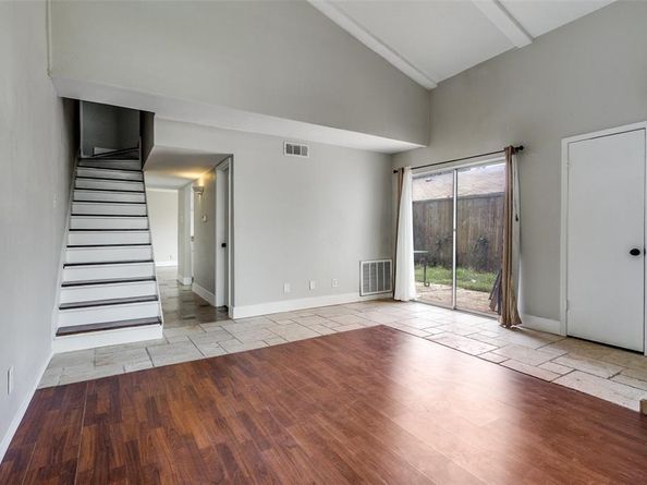 736  Baruna Circle , Garland Texas 75043