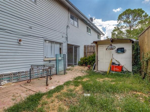 736  Baruna Circle , Garland Texas 75043