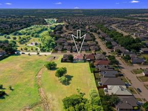 2736  Ensenada Lane , Fort Worth Texas 76108