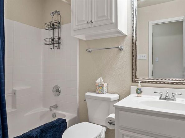 2736  Ensenada Lane , Fort Worth Texas 76108