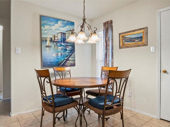 2736  Ensenada Lane , Fort Worth Texas 76108