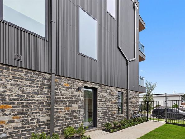 4330  Dickason Avenue  102, Dallas Texas 75219