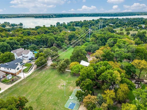 7163  Lyre Lane , Dallas Texas 75214